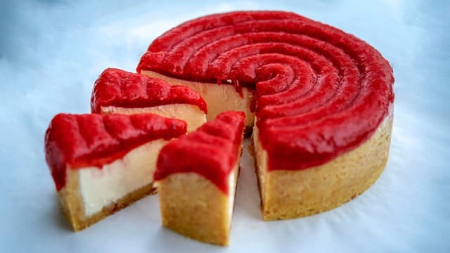 Classic Cheesecake with Strawberry Jam