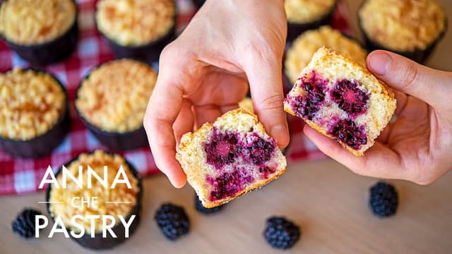 Blackberry Muffins with Streusel