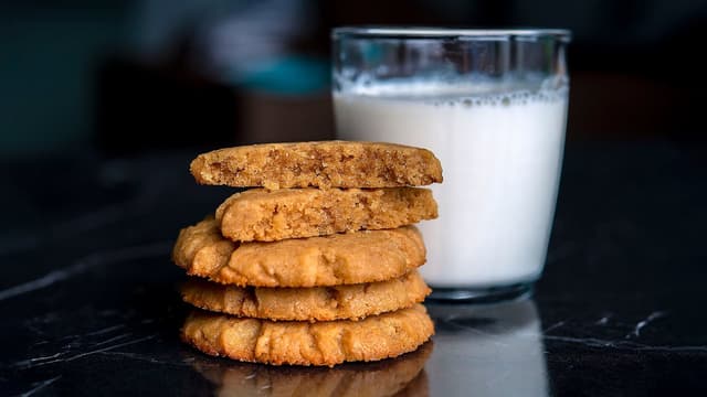 Soft Peanut Butter Cookies