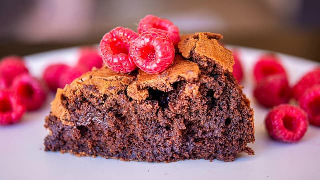 Flourless Chocolate Brownie Cake